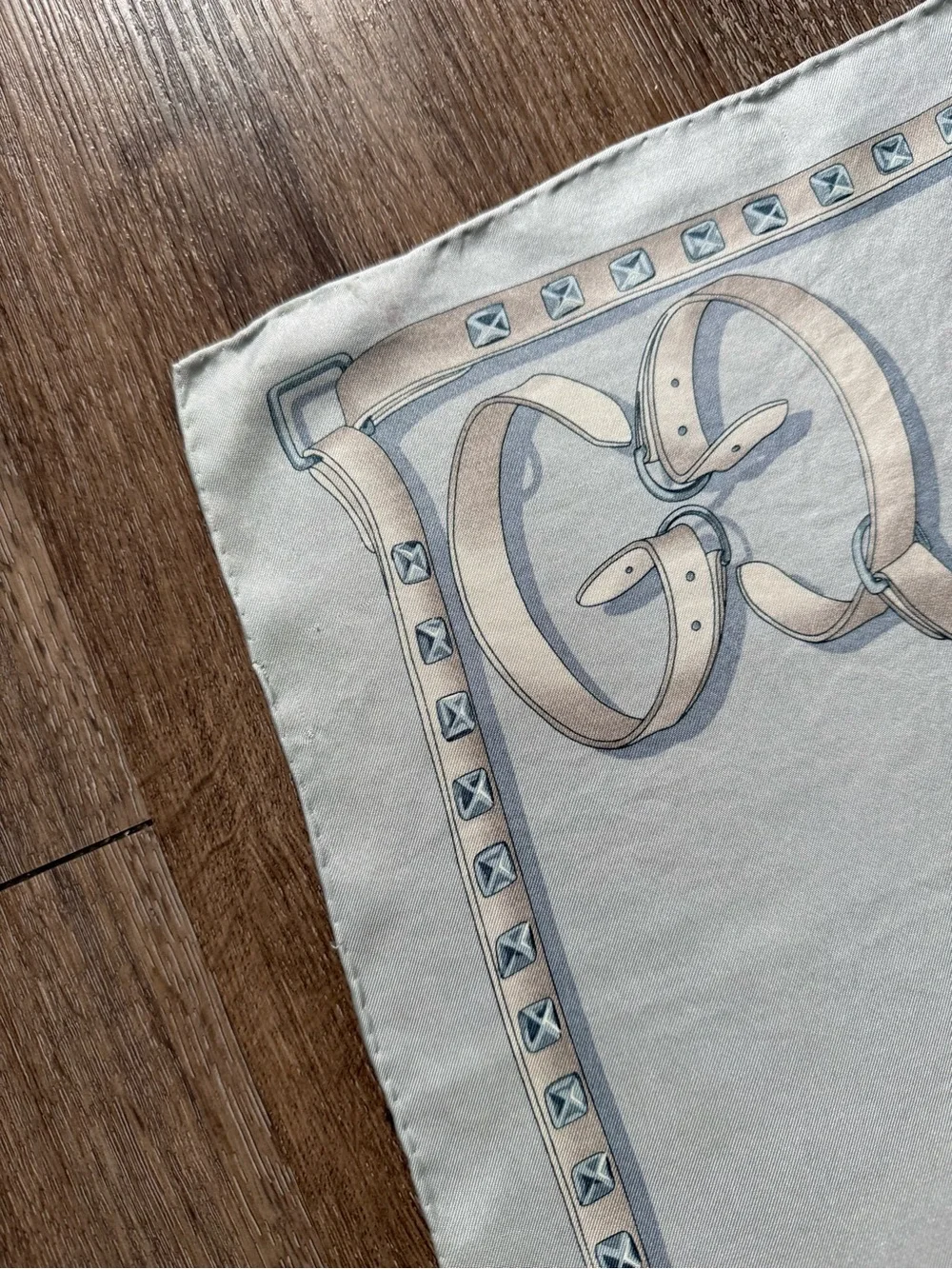 Gucci square silk